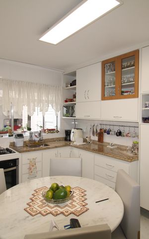 Casa para alugar com 150m², 3 quartos e 1 vagaCozinha