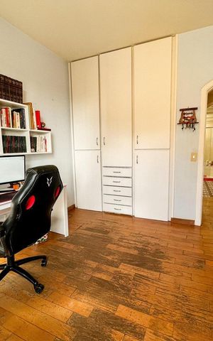 Apartamento à venda com 220m², 4 quartos e 3 vagas Apartamento à venda com 220m², 4 quartos e 3 vagasQuarto