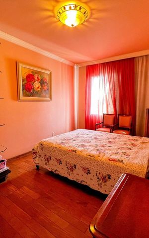 Apartamento à venda com 220m², 4 quartos e 3 vagas Apartamento à venda com 220m², 4 quartos e 3 vagasQuarto