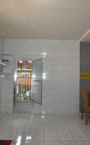 Casa à venda com 480m², 2 quartos e 2 vagasCozinha