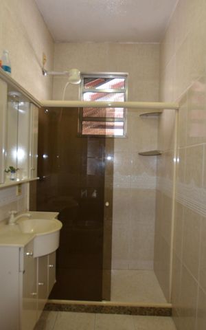 Casa à venda com 480m², 2 quartos e 2 vagasBanheiro
