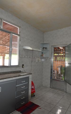 Casa à venda com 480m², 2 quartos e 2 vagasCozinha