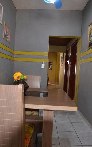 Casa à venda com 480m², 2 quartos e 2 vagasCozinha
