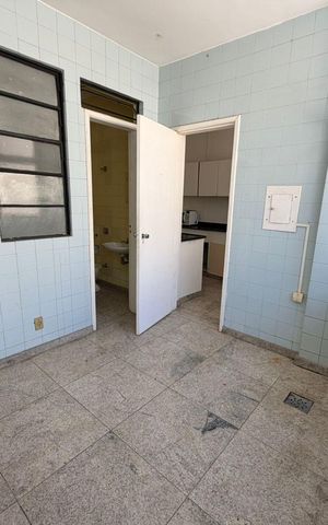 Apartamento à venda com 140m², 4 quartos e 2 vagasÁrea de Serviço
