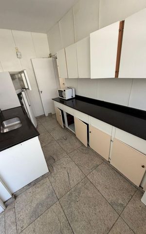 Apartamento à venda com 140m², 4 quartos e 2 vagasCozinha