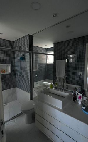 Apartamento para alugar com 122m², 2 quartos e 3 vagas Apartamento para alugar com 122m², 2 quartos e 3 vagasBanheiro