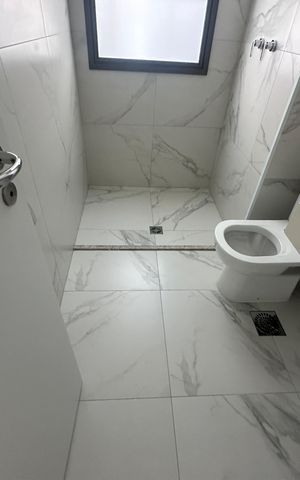 Apartamento à venda com 239m², 3 quartos e 4 vagas Apartamento à venda com 239m², 3 quartos e 4 vagasBanheiro da Suíte 3