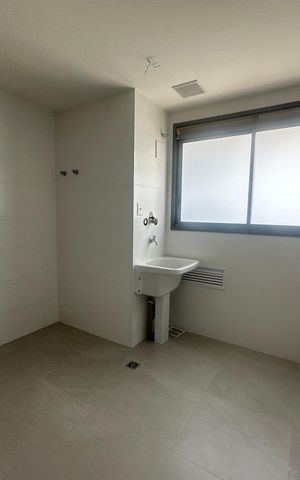 Apartamento à venda com 239m², 3 quartos e 4 vagas Apartamento à venda com 239m², 3 quartos e 4 vagasÁrea de Serviço