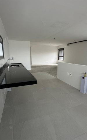 Apartamento à venda com 239m², 3 quartos e 4 vagas Apartamento à venda com 239m², 3 quartos e 4 vagasCozinha