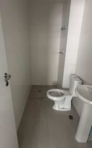 Apartamento à venda com 239m², 3 quartos e 4 vagas Apartamento à venda com 239m², 3 quartos e 4 vagasÁrea de Serviço