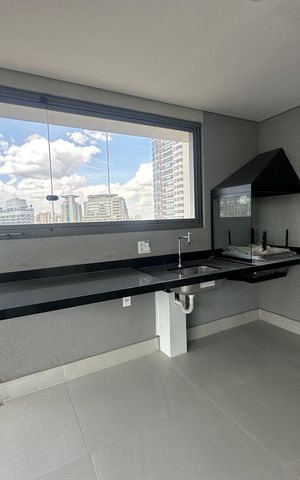 Apartamento à venda com 239m², 3 quartos e 4 vagas Apartamento à venda com 239m², 3 quartos e 4 vagasChurrasqueira