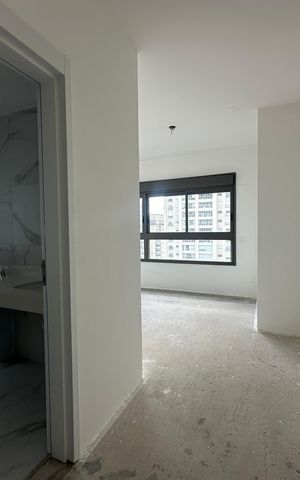 Apartamento à venda com 239m², 3 quartos e 4 vagas Apartamento à venda com 239m², 3 quartos e 4 vagasSuíte 1
