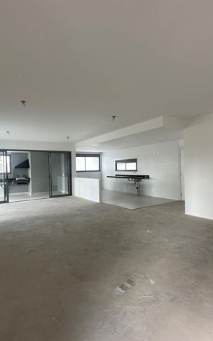 Apartamento à venda com 239m², 3 quartos e 4 vagas Apartamento à venda com 239m², 3 quartos e 4 vagasSala