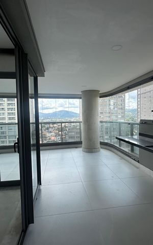 Apartamento à venda com 239m², 3 quartos e 4 vagas Apartamento à venda com 239m², 3 quartos e 4 vagasChurrasqueira