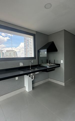 Apartamento à venda com 239m², 3 quartos e 4 vagas Apartamento à venda com 239m², 3 quartos e 4 vagasChurrasqueira