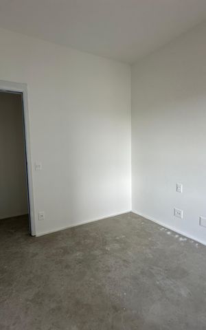 Apartamento à venda com 239m², 3 quartos e 4 vagas Apartamento à venda com 239m², 3 quartos e 4 vagasSuíte 2