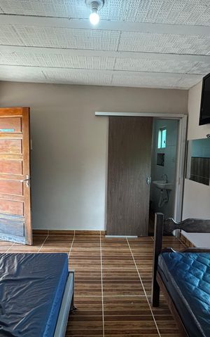 Casa de condomínio à venda com 250m², 6 quartos e 4 vagas