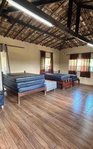 Casa de condomínio à venda com 250m², 6 quartos e 4 vagas