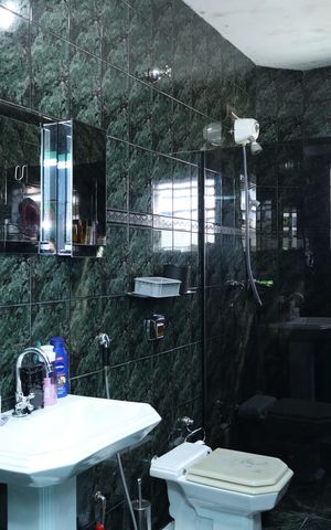 Casa à venda com 400m², 8 quartos e 5 vagasBanheiro 2
