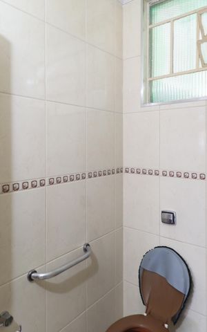 Casa à venda com 625m², 4 quartos e 3 vagas Casa à venda com 625m², 4 quartos e 3 vagasBanheiro 2