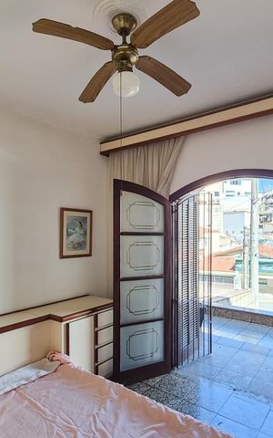 Casa à venda com 264m², 3 quartos e 2 vagas Casa à venda com 264m², 3 quartos e 2 vagasQuarto 2