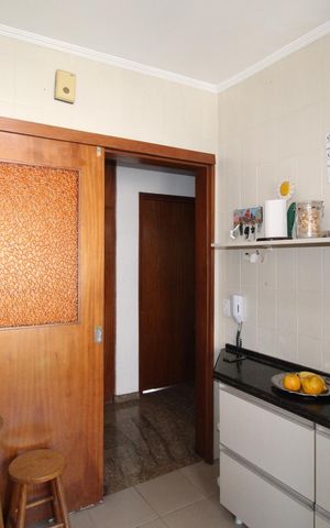 Apartamento à venda com 184m², 4 quartos e 2 vagasCozinha