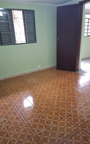 Casa para alugar com 50m², 1 quarto e sem vaga Casa para alugar com 50m², 1 quarto e sem vagaQuarto