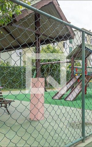 Apartamento à venda com 72m², 2 quartos e 1 vaga Apartamento à venda com 72m², 2 quartos e 1 vagaÁrea comum - Playground