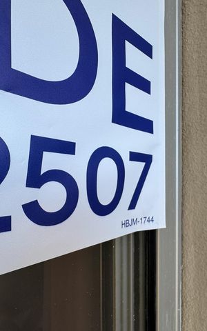 Apartamento à venda com 72m², 2 quartos e 1 vaga Apartamento à venda com 72m², 2 quartos e 1 vagaHBJM-1744