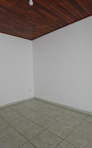 Casa à venda com 105m², 4 quartos e 2 vagasQuarto 2 casa 2