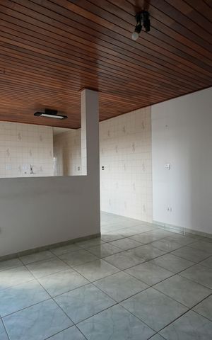 Casa à venda com 105m², 4 quartos e 2 vagasSala casa 2