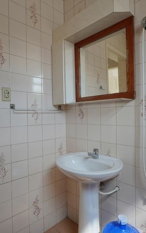 Casa à venda com 105m², 4 quartos e 2 vagasBanheiro Casa 1