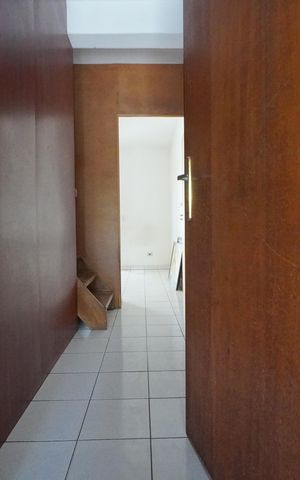 Casa à venda com 105m², 4 quartos e 2 vagasEntrada