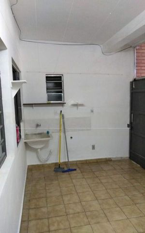Casa à venda com 350m², 8 quartos e sem vaga