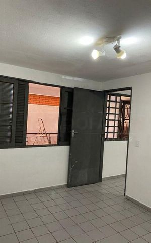 Casa à venda com 350m², 8 quartos e sem vaga