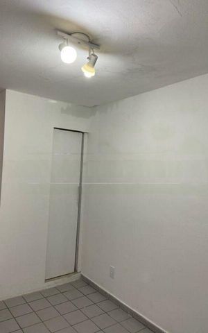 Casa à venda com 350m², 8 quartos e sem vaga