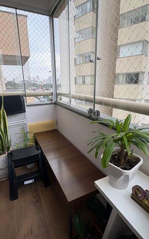 Apartamento à venda com 63m², 3 quartos e 1 vaga Apartamento à venda com 63m², 3 quartos e 1 vagaVaranda
