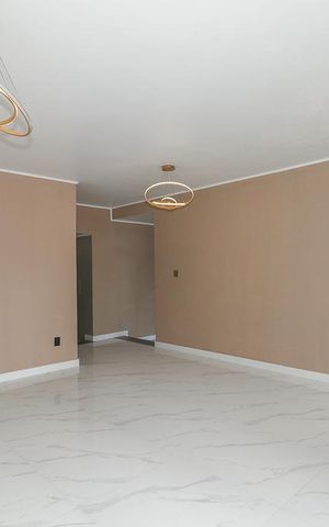 Casa à venda com 223m², 3 quartos e 2 vagasSala