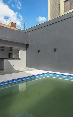 Casa à venda com 223m², 3 quartos e 2 vagasPiscina