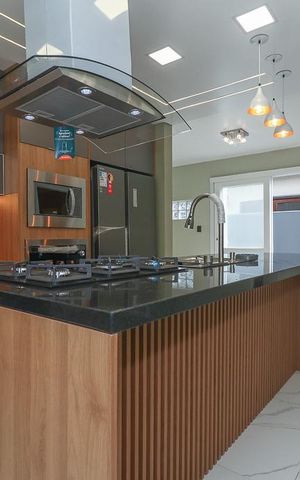 Casa à venda com 223m², 3 quartos e 2 vagasCozinha
