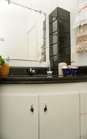 Apartamento à venda com 85m², 3 quartos e 2 vagas Apartamento à venda com 85m², 3 quartos e 2 vagasBanheiro Social