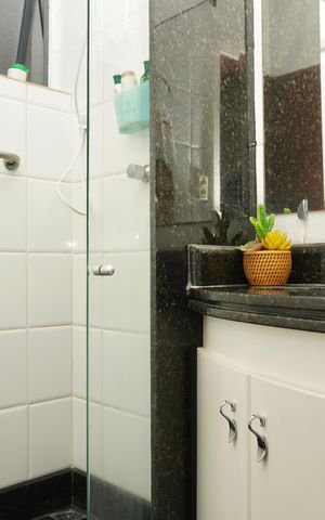 Apartamento à venda com 85m², 3 quartos e 2 vagas Apartamento à venda com 85m², 3 quartos e 2 vagasBanheiro Social