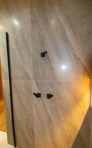 Casa à venda com 300m², 2 quartos e 2 vagas