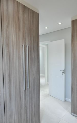 Apartamento à venda com 80m², 3 quartos e 2 vagasCloset
