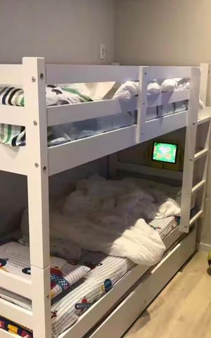 Apartamento à venda com 70m², 2 quartos e 2 vagas Apartamento à venda com 70m², 2 quartos e 2 vagasQuarto