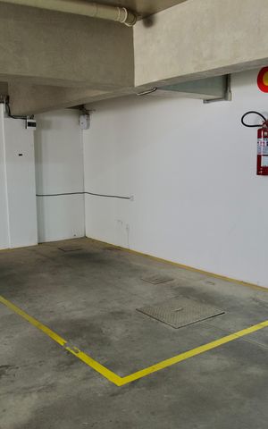 Apartamento à venda com 88m², 3 quartos e 2 vagas Apartamento à venda com 88m², 3 quartos e 2 vagasVagas de Garagem
