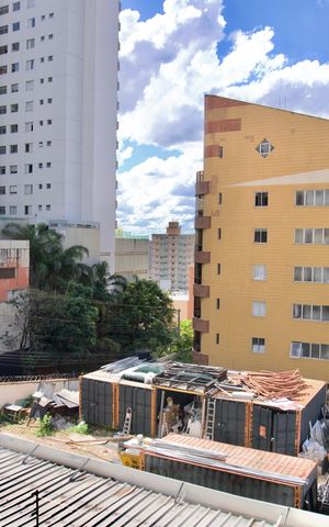 Apartamento à venda com 88m², 3 quartos e 2 vagas Apartamento à venda com 88m², 3 quartos e 2 vagasSala - Janela Vista