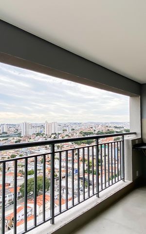 Apartamento à venda com 72m², 2 quartos e 1 vaga Apartamento à venda com 72m², 2 quartos e 1 vagaVaranda