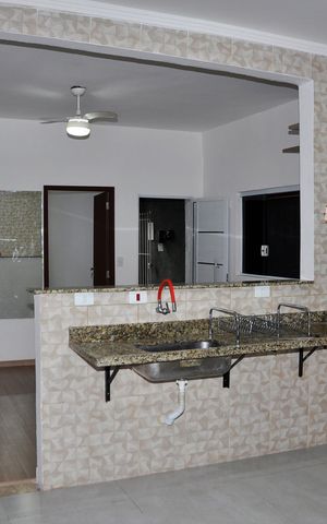Casa à venda com 120m², 2 quartos e 2 vagas Casa à venda com 120m², 2 quartos e 2 vagasDetalhe - Cozinha Americana
