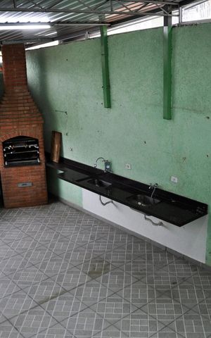 Casa à venda com 120m², 2 quartos e 2 vagas Casa à venda com 120m², 2 quartos e 2 vagasÁrea da Churrasqueira e Lavanderia